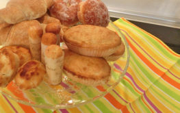 Colazione - Particolare dolci tipici